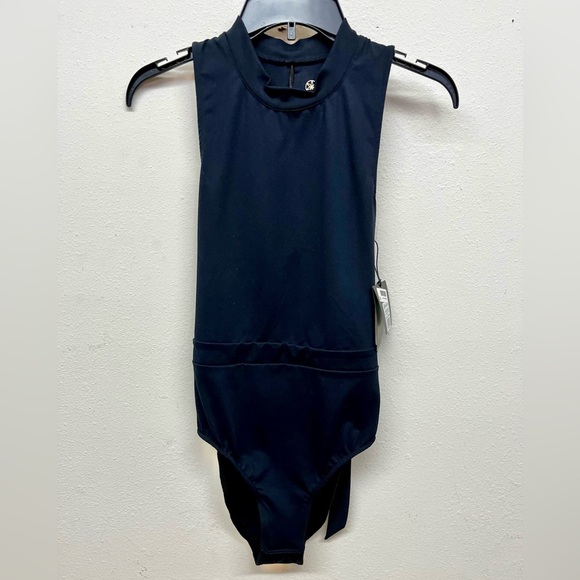 Gaiam X Jessica Biel NWT Bleeker Open-Back D-Ring Bodysuit - Size S - Picture 3 of 9